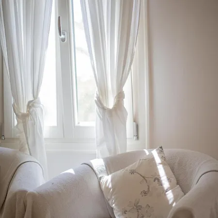 Kavos Naxos Aparthotel 4*