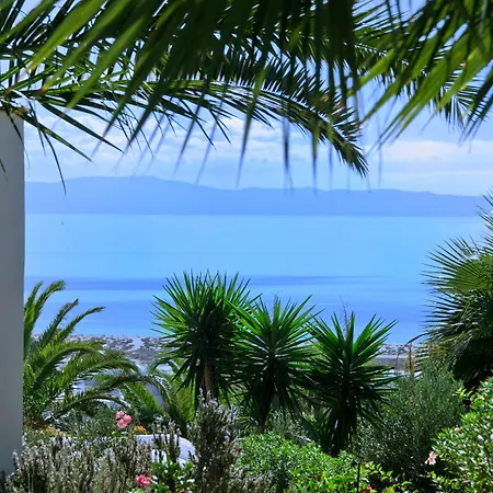 Kavos Naxos Aparthotel