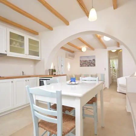 Aparthotel Kavos Naxos 4*
