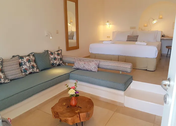 Kavos Naxos Aparthotel